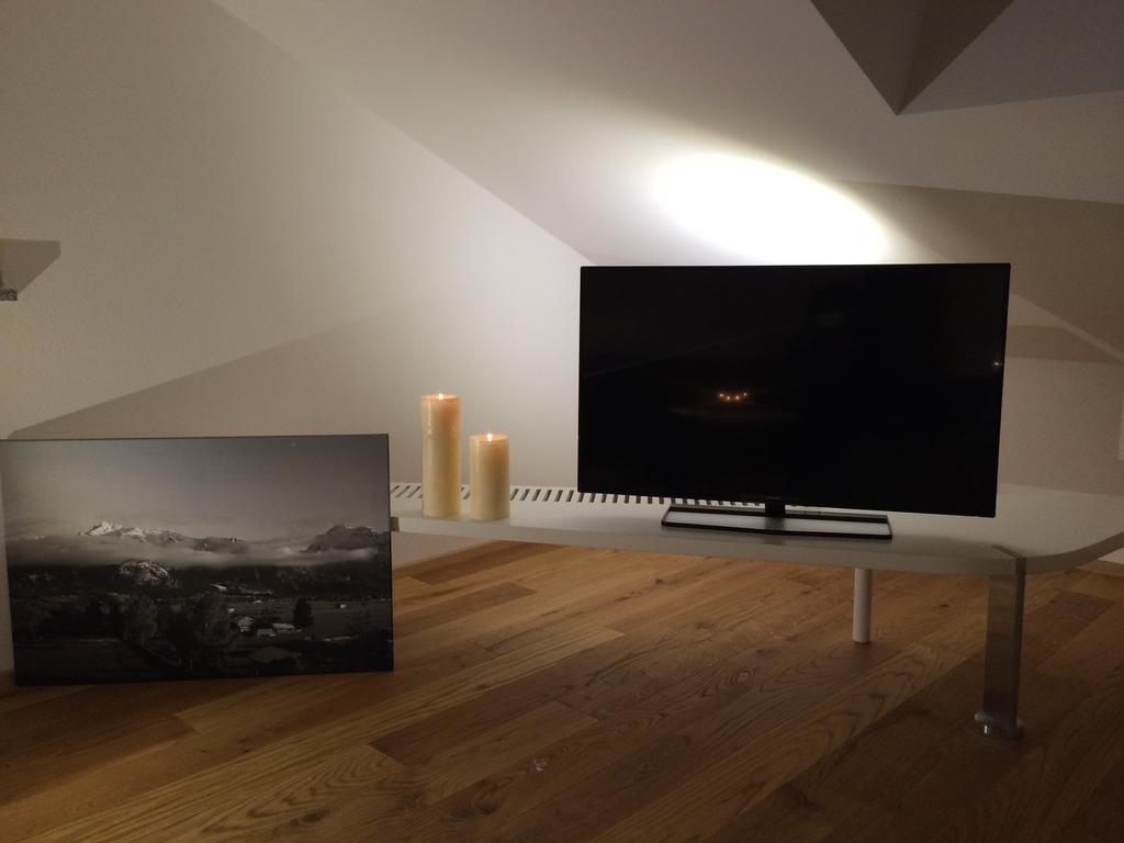 Alpenglueck De Luxe Ferienwohnung Am Forggensee Schwangau Rum bild