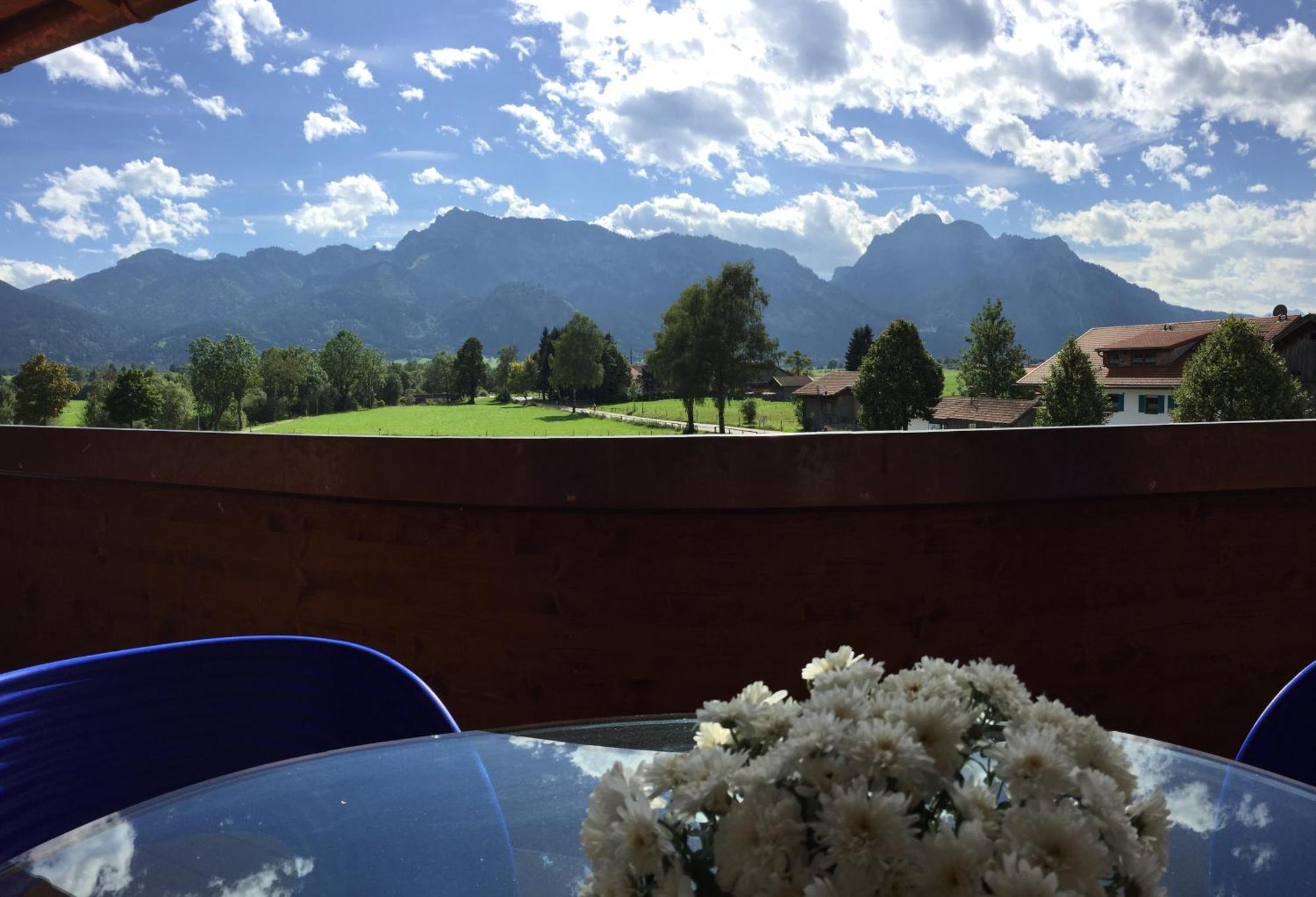 Alpenglueck De Luxe Ferienwohnung Am Forggensee Schwangau Exteriör bild